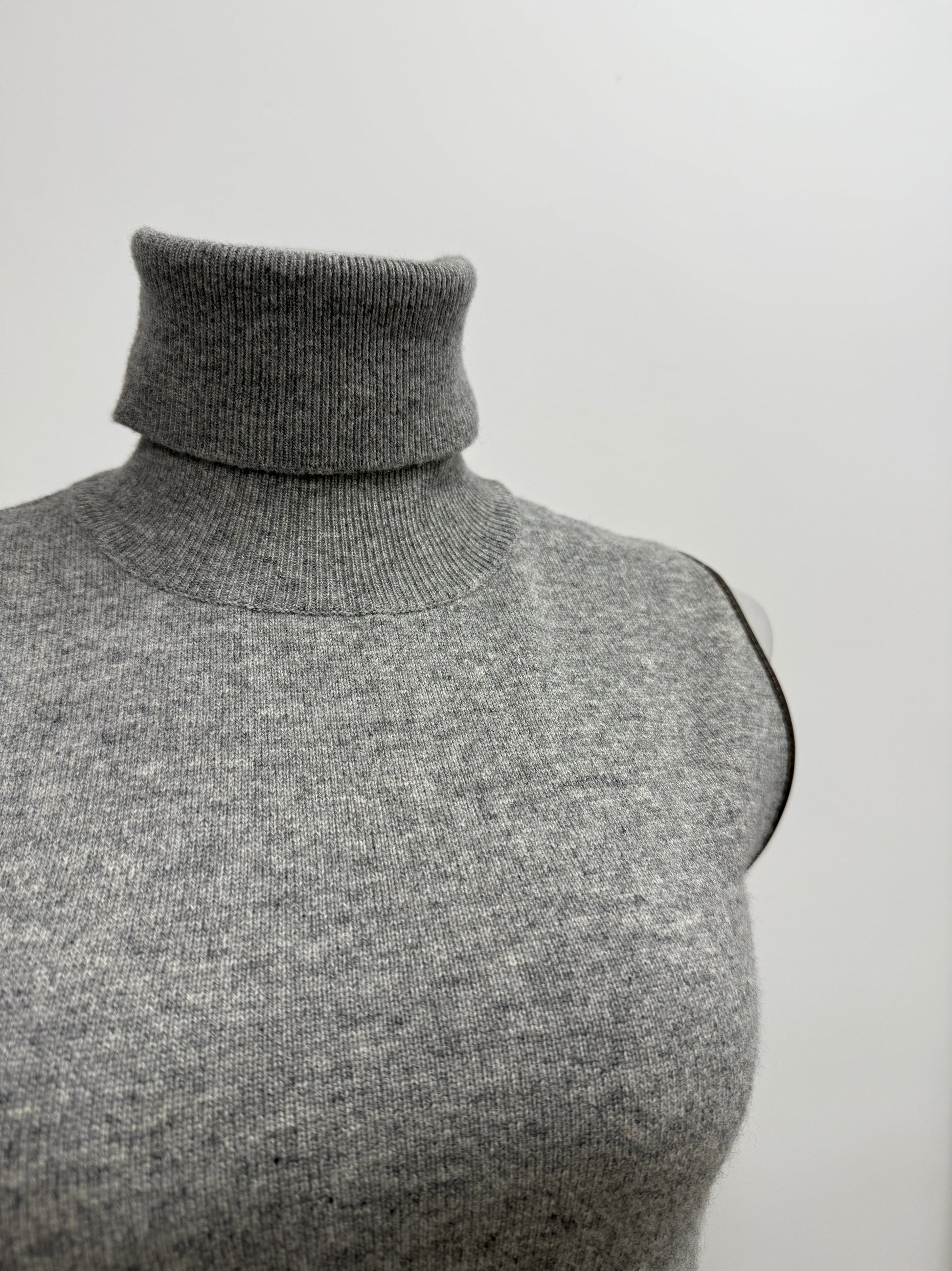GREENIES Fabiana Filippi Grey Sleeveless Merino Turtleneck Sweater