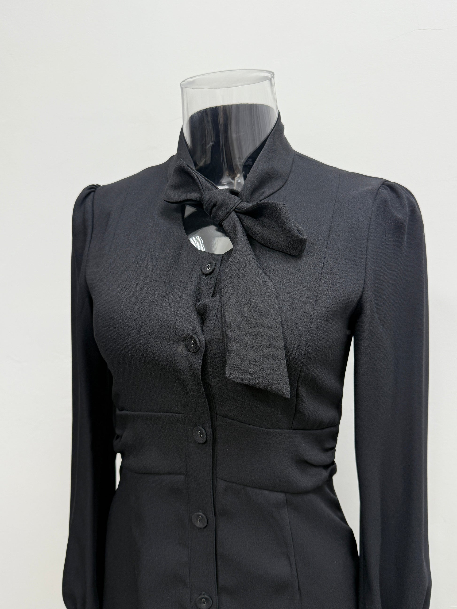 GREENIES Stage of Playlord Black Long Sleeve Tie-Neck Dress