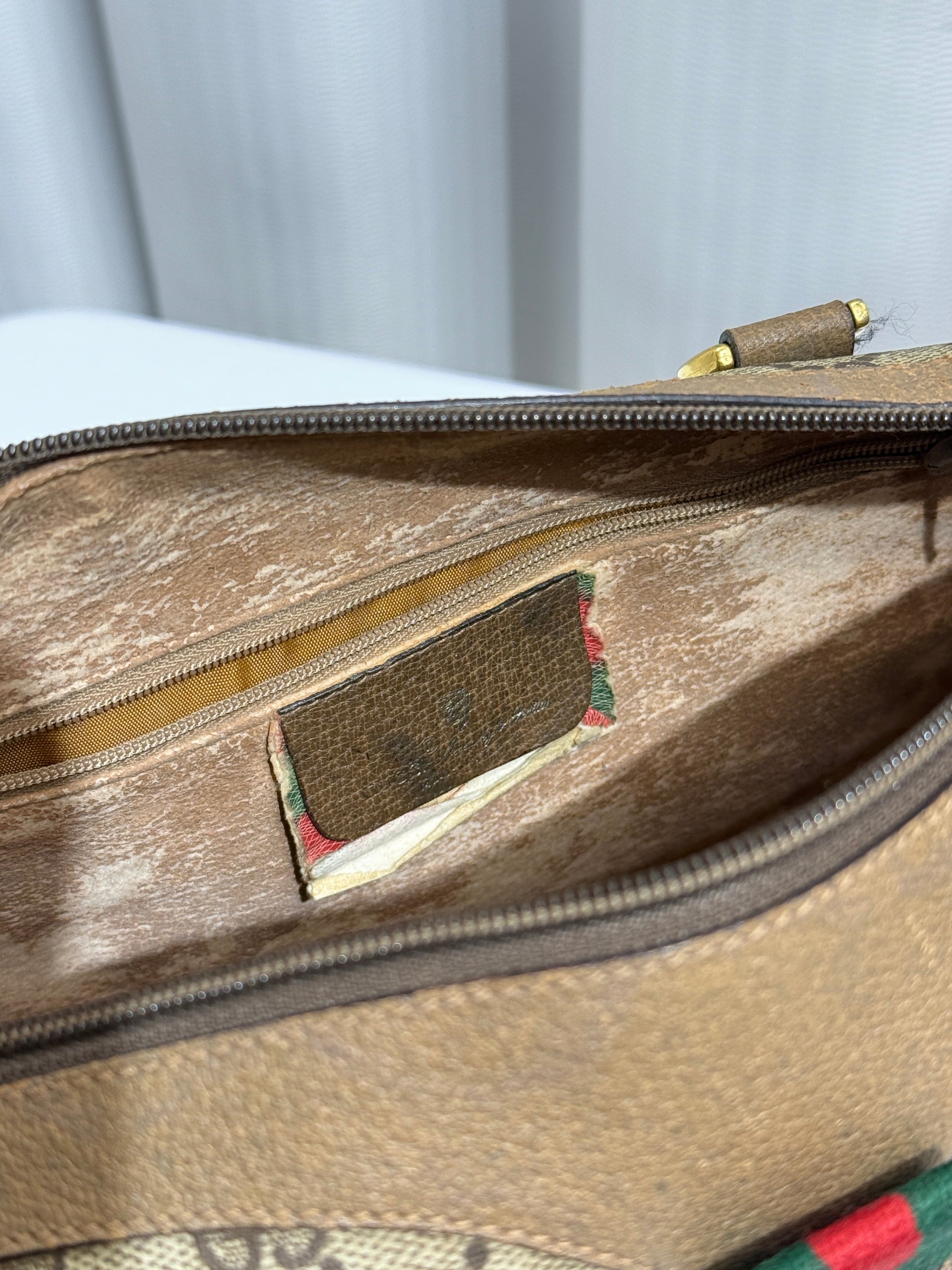 GREENIES Gucci Beige Monogram Dome Satchel