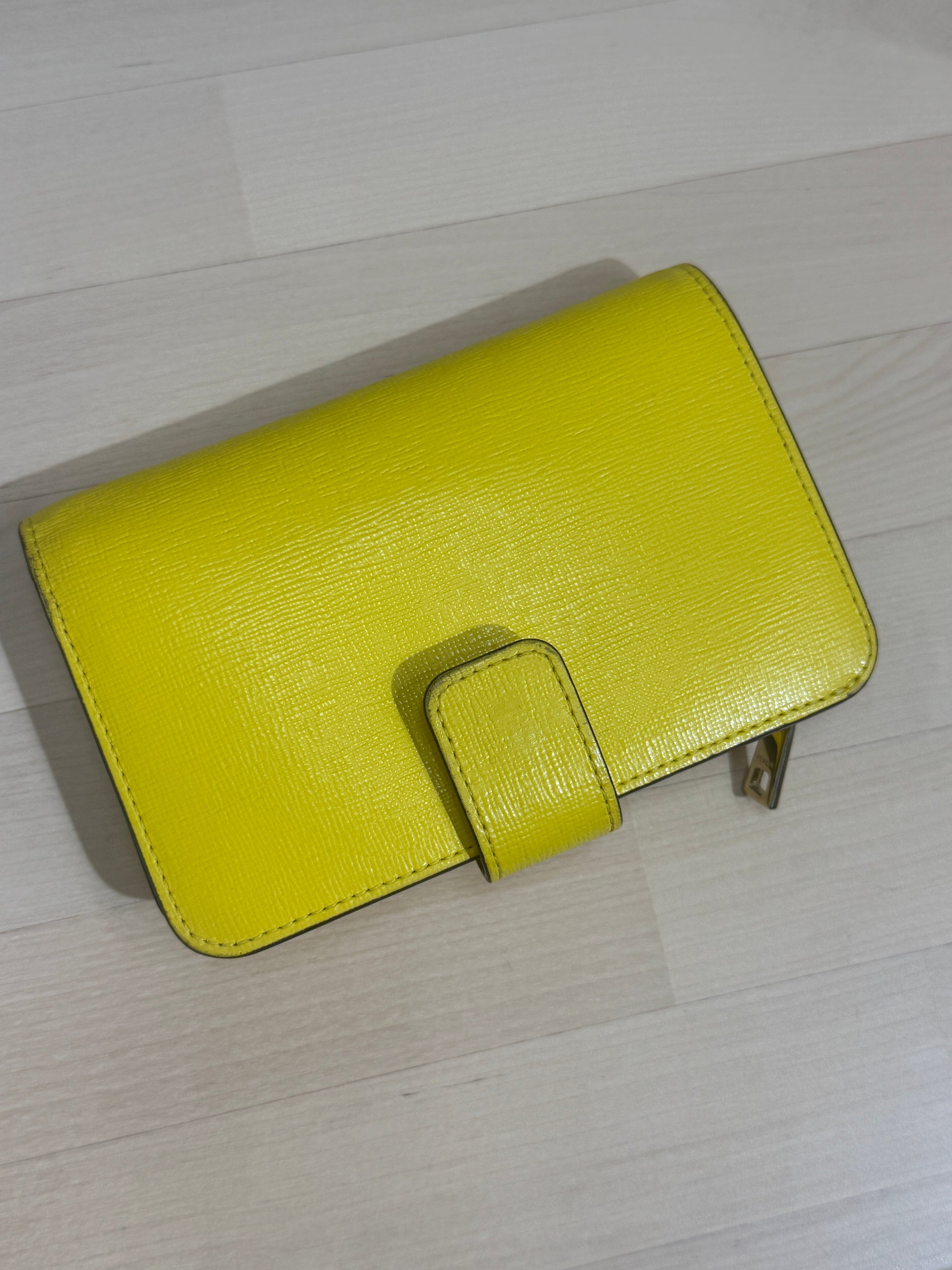 GREENIES Furla Textured Yellow Leather Snap Wallet