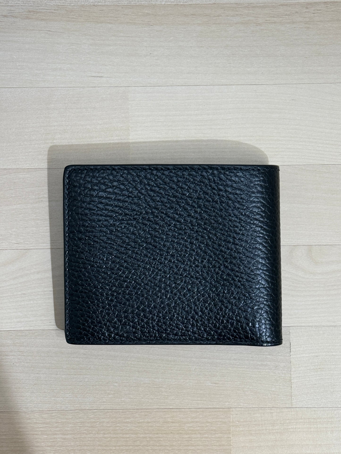 GREENIES Gucci Black Pebbled Leather Bi-Fold Wallet